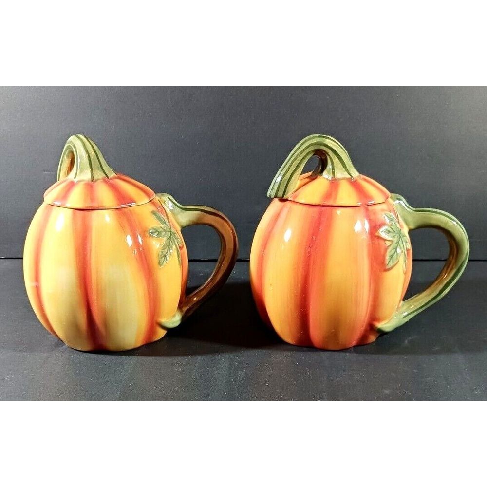 Set of 2 MESA PUMPKIN STONEWARE MUGS w/ Lid Coffee Cup Thanksgiving Fall Autumn